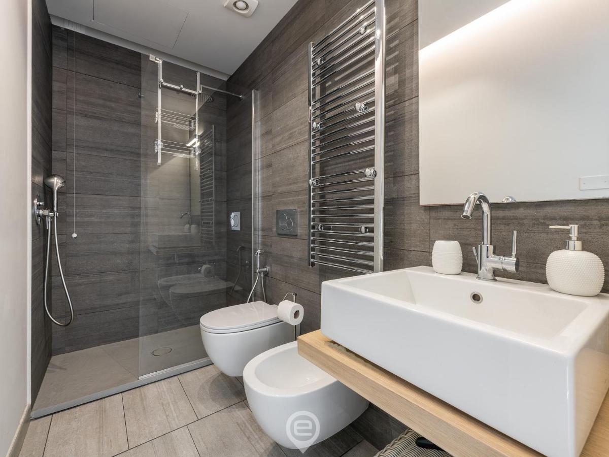 Poetto Sea Breeze - Blue Apartment Cagliari Bagian luar foto