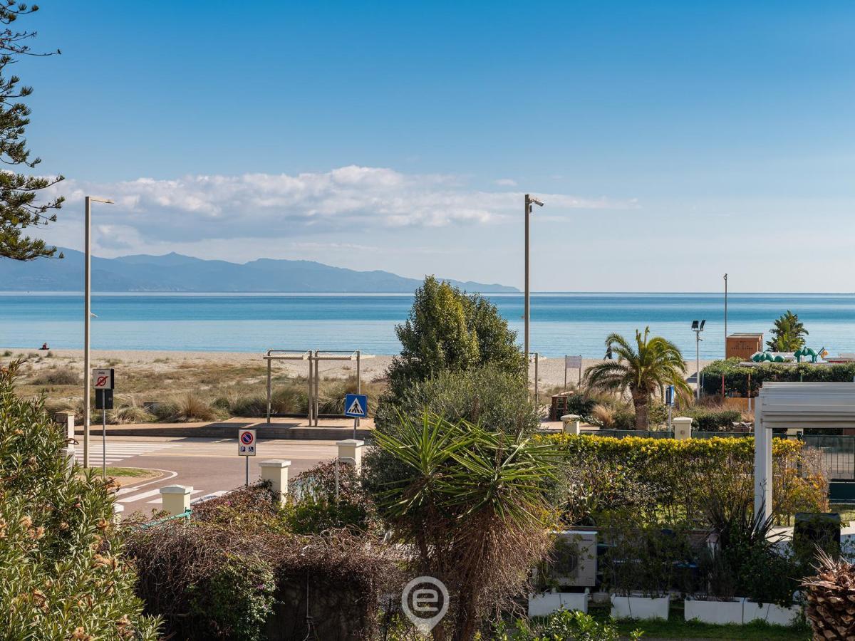 Poetto Sea Breeze - Blue Apartment Cagliari Bagian luar foto