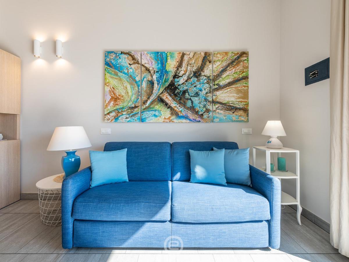 Poetto Sea Breeze - Blue Apartment Cagliari Bagian luar foto